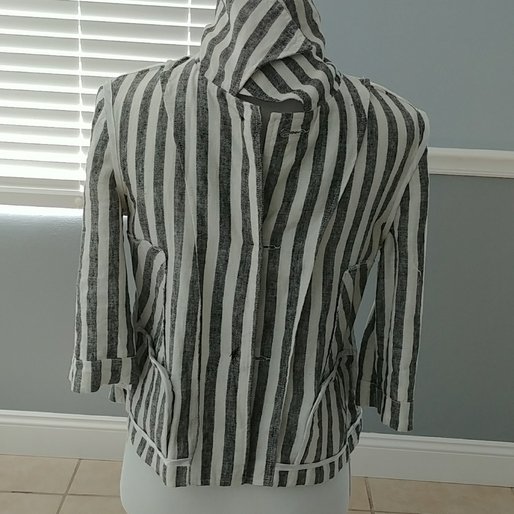 Jacket - Picture 7 of 7